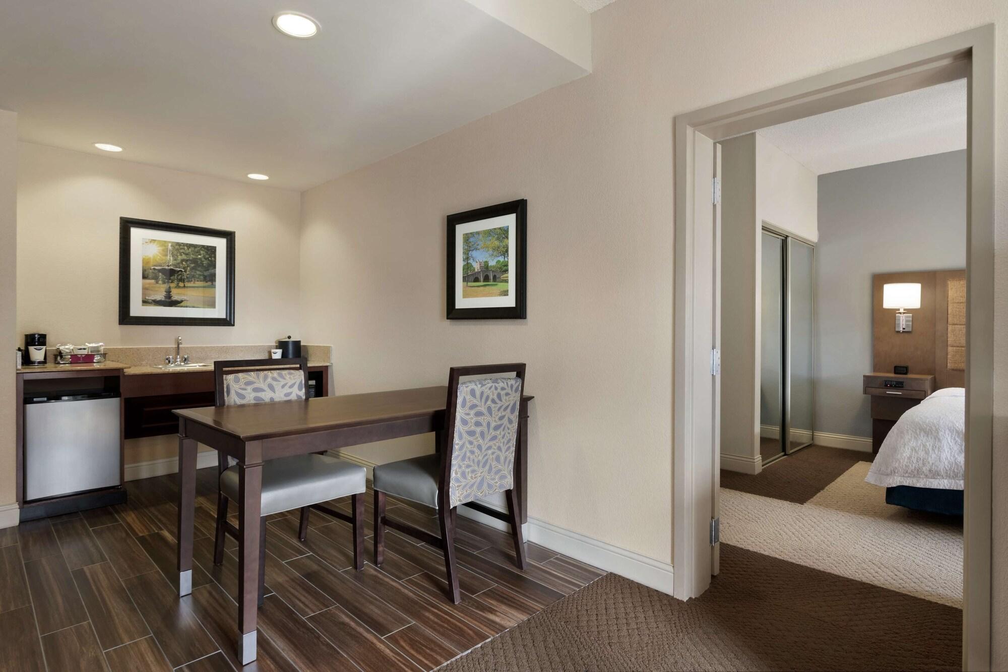 Hampton Inn & Suites Montgomery-Eastchase Ngoại thất bức ảnh