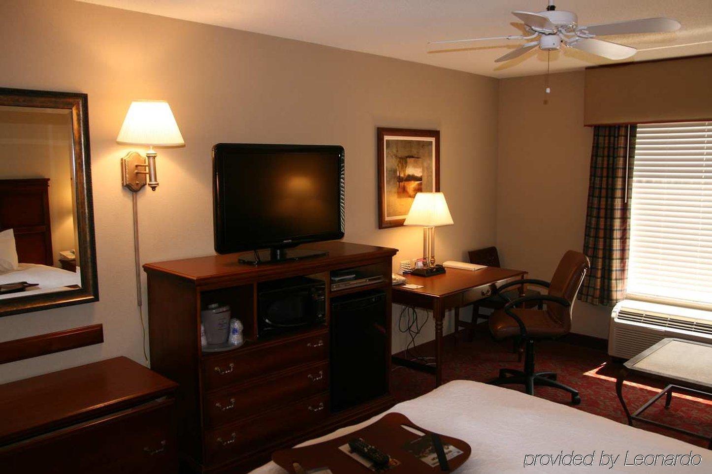 Hampton Inn & Suites Montgomery-Eastchase Phòng bức ảnh