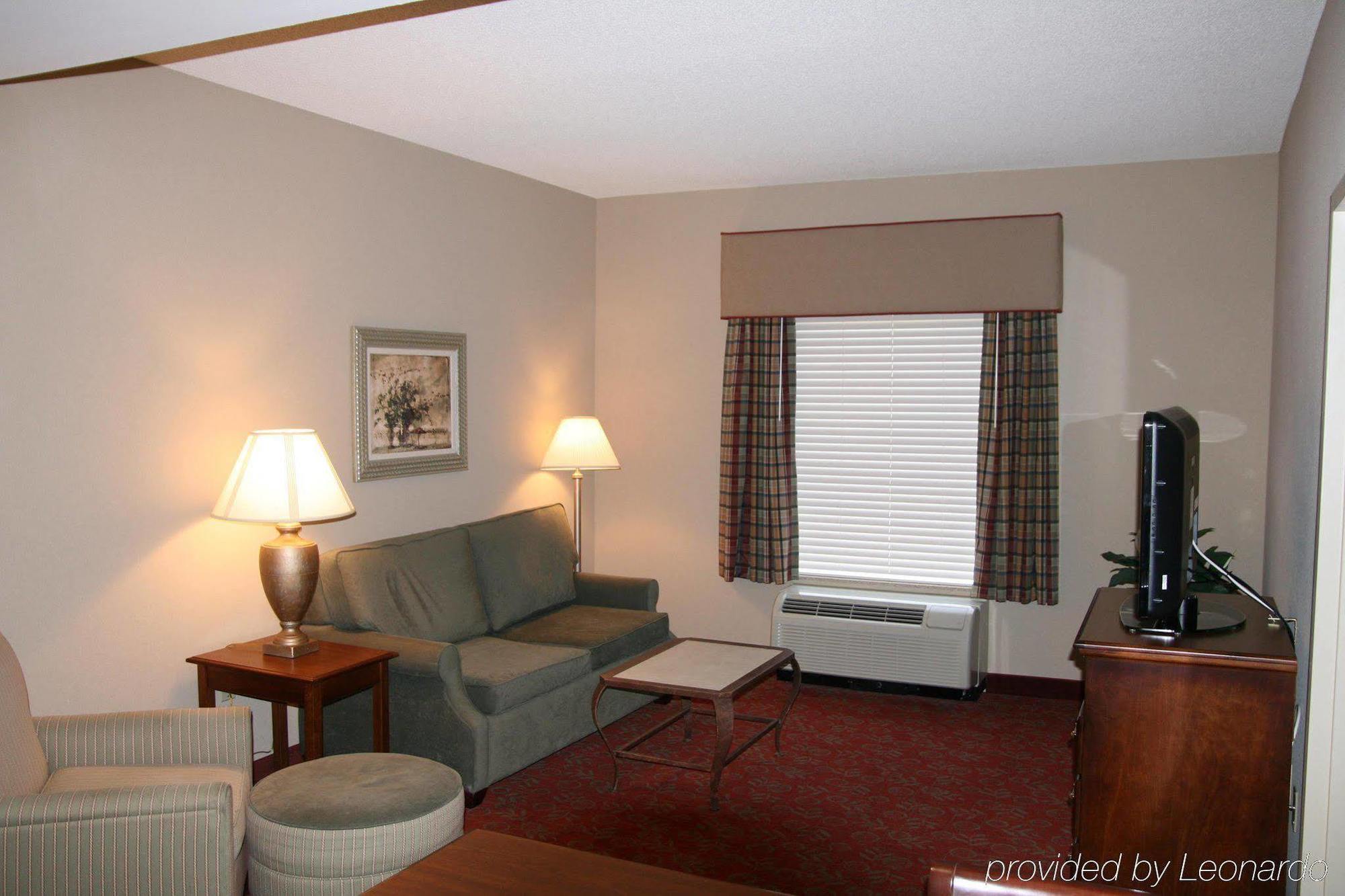 Hampton Inn & Suites Montgomery-Eastchase Phòng bức ảnh